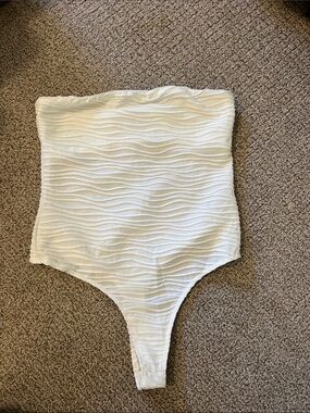Princess Polly White Textured strapless bodysuit